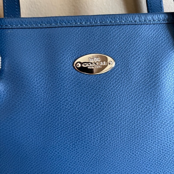 EUC Large Leather Coach Shoulder Bag - Picture 2 of 16